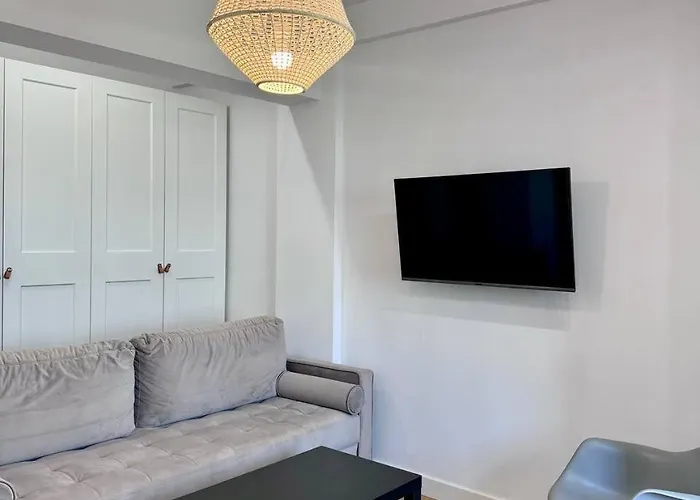 Comfort 2-room - By Hik شقة *